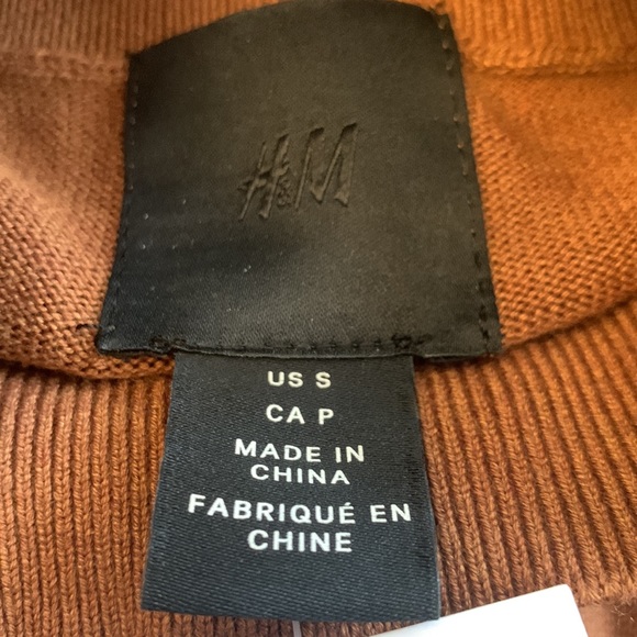 🌸4/$12 H&M men’s lightweight sweater NWT - Picture 2 of 6